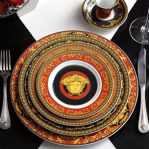 versace china medusa red|Gianni Versace.